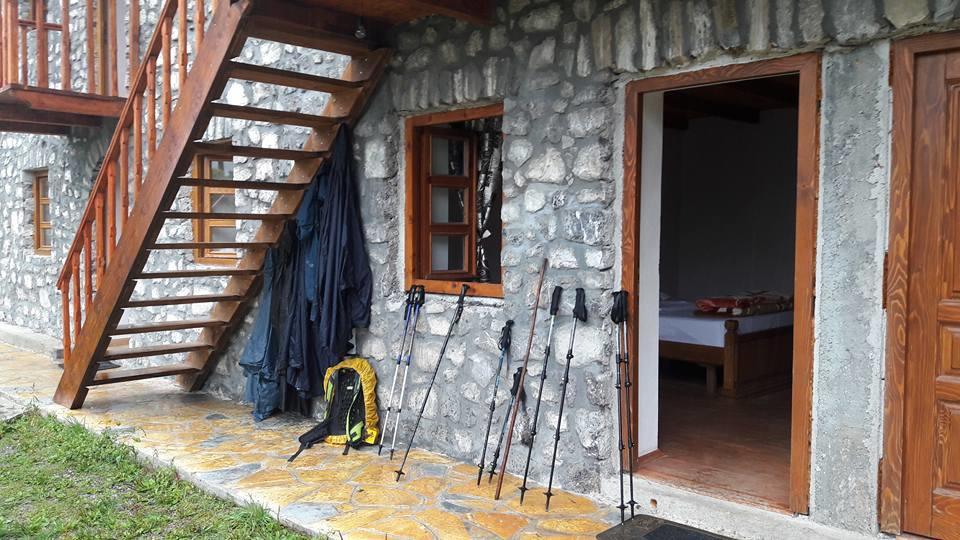 Bujtina Berishta Theth Hotel Exterior foto