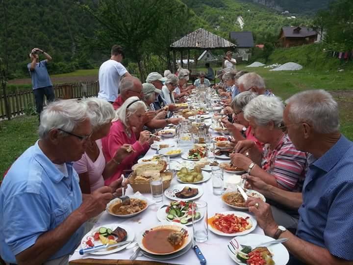 Bujtina Berishta Theth Hotel Exterior foto