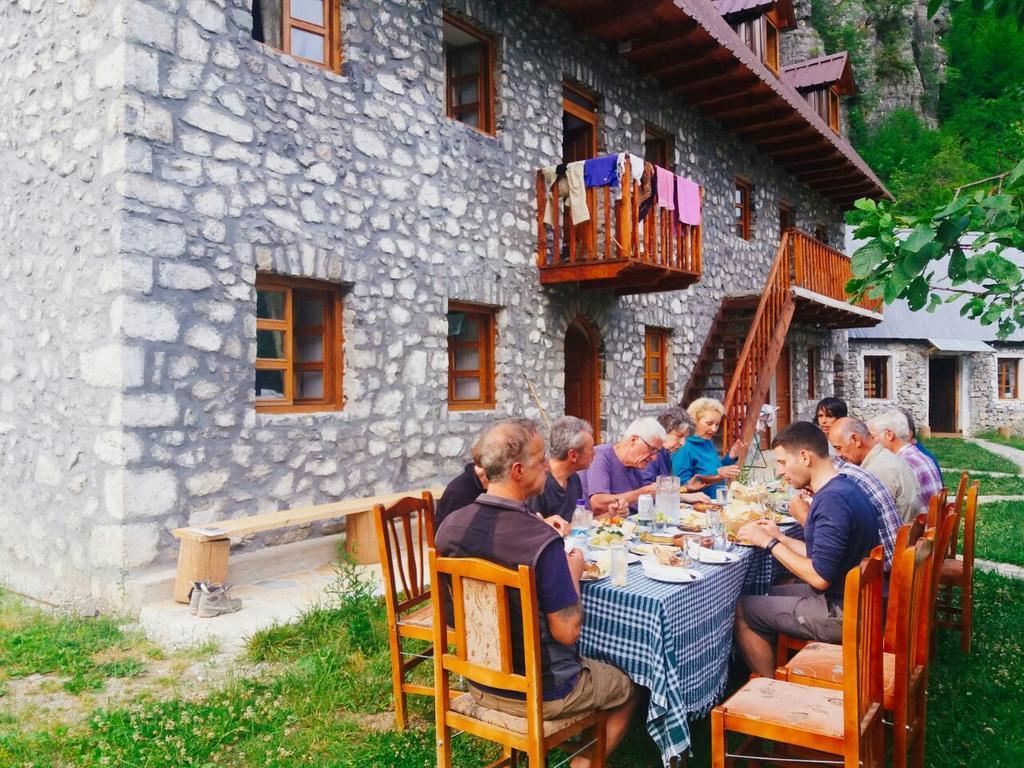 Bujtina Berishta Theth Hotel Exterior foto