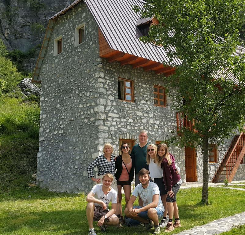 Bujtina Berishta Theth Hotel Exterior foto