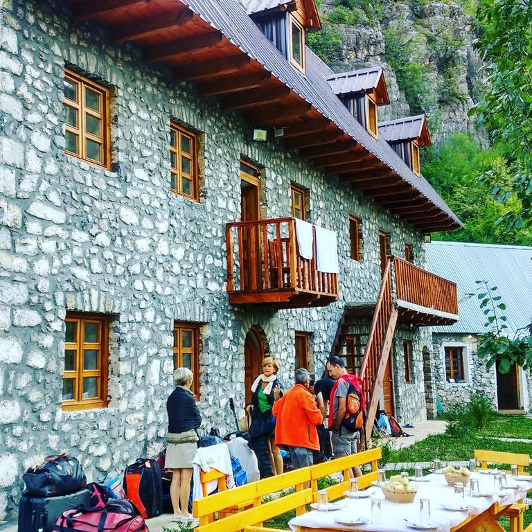 Bujtina Berishta Theth Hotel Exterior foto