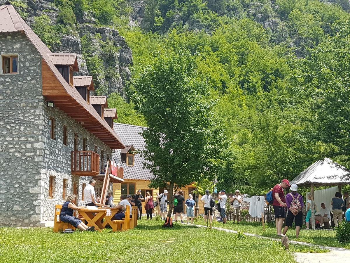 Bujtina Berishta Theth Hotel Exterior foto
