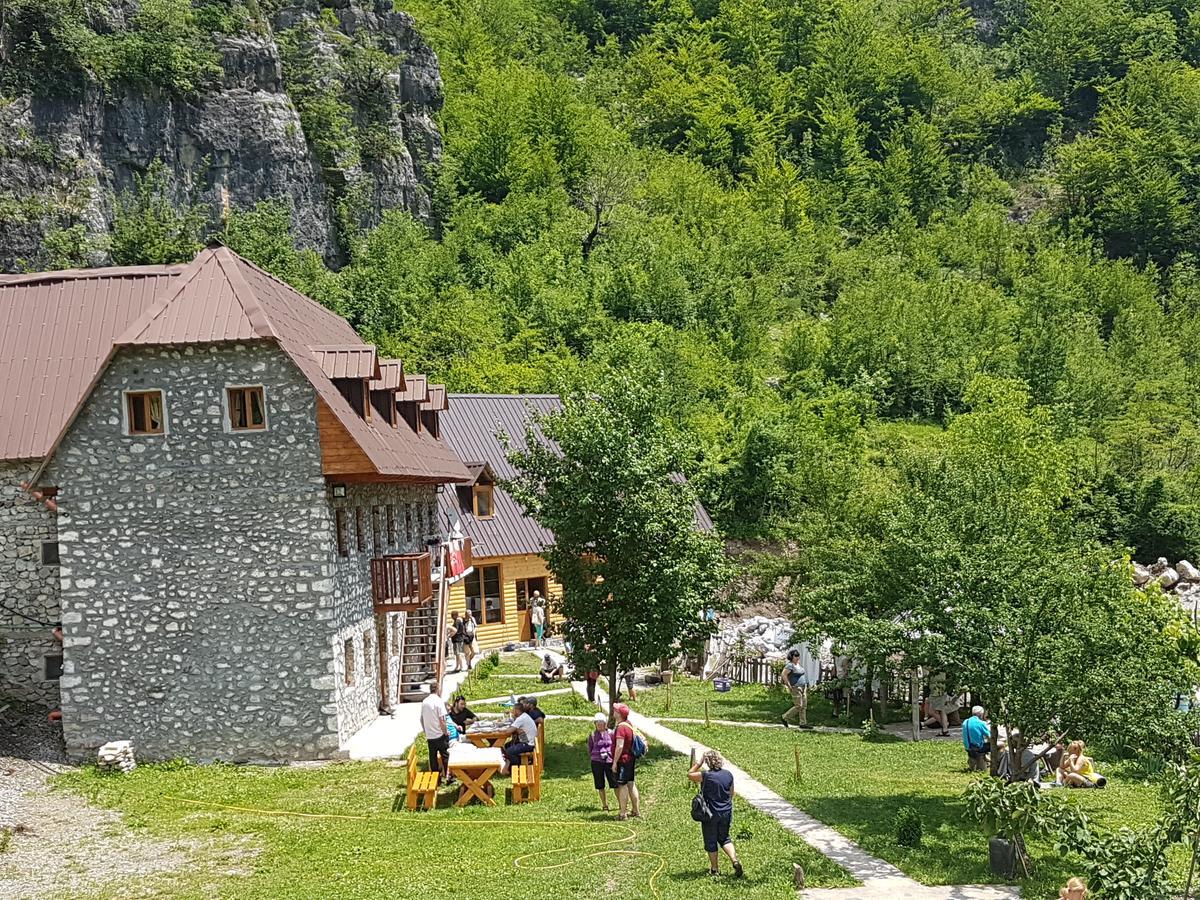 Bujtina Berishta Theth Hotel Exterior foto