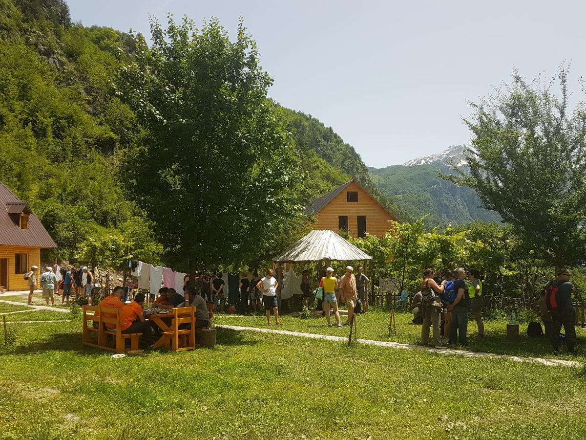 Bujtina Berishta Theth Hotel Exterior foto